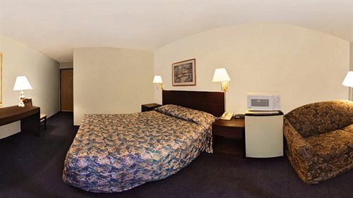 Econo Lodge Уэст-Лафейетт Экстерьер фото